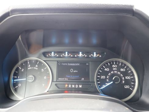 Used 2019 Ford F150 XLT w/ Equipment Group 302A Luxury AWD/4WD image 18