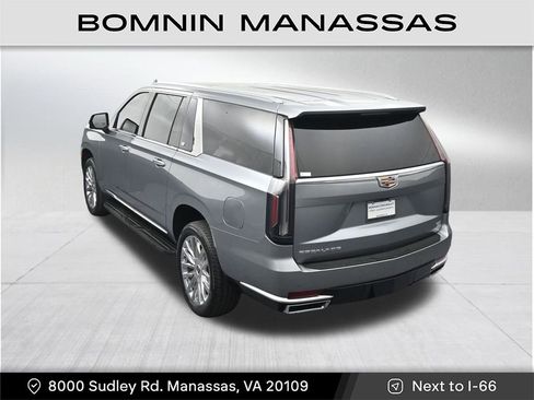 Used 2024 Cadillac Escalade ESV Premium Luxury AWD/4WD image 30