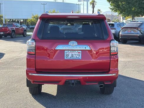 Certified 2018 Toyota 4Runner Limited RWD image 4