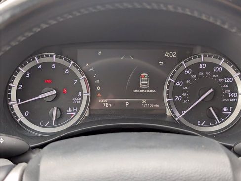 Used 2022 Toyota Highlander XLE FWD image 25