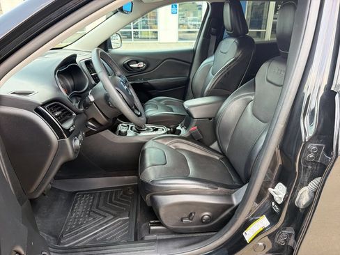 Used 2023 Jeep Cherokee Altitude Lux AWD/4WD image 9
