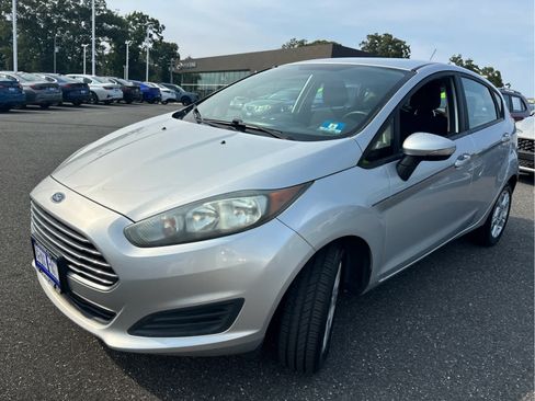Used 2016 Ford Fiesta SE FWD image 6