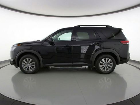 Used 2025 Nissan Pathfinder SV FWD image 5