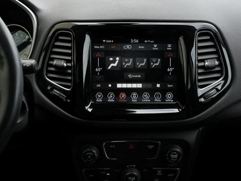 Used 2020 Jeep Compass Limited AWD/4WD image 13