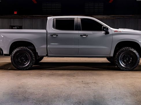 Used 2024 Chevrolet Silverado 1500 LT Trail Boss image 10