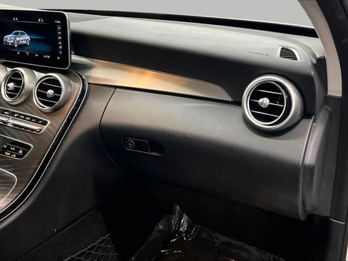 Used 2019 Mercedes-Benz C 300 Sedan image 18