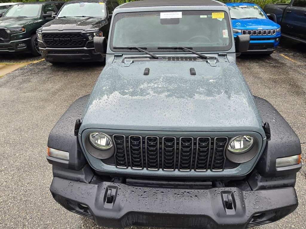 Used 2024 Jeep Wrangler Unlimited Sport AWD/4WD image 16
