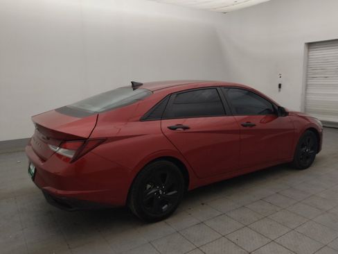 Used 2021 Hyundai Elantra SEL w/ Cargo Package FWD image 10