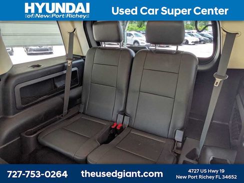 Used 2010 Ford Explorer XLT AWD/4WD image 16