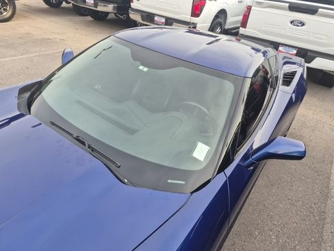 Used 2017 Chevrolet Corvette Stingray Coupe w/ 1LT RWD image 9