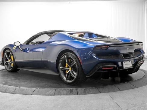 Used 2024 Ferrari 296 GTS RWD image 5