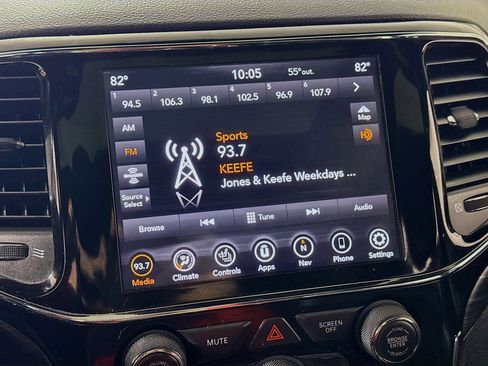 Used 2020 Jeep Grand Cherokee Altitude AWD/4WD image 18