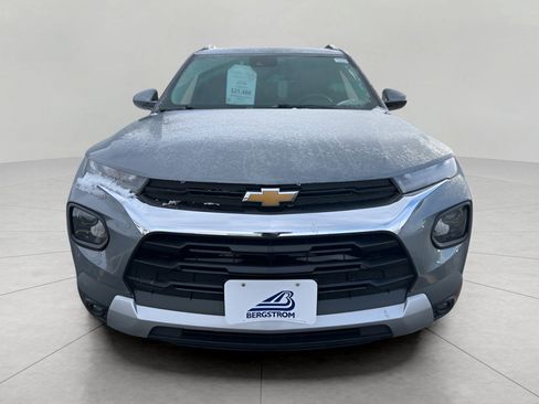 Used 2023 Chevrolet TrailBlazer LT w/ Convenience Package image 3