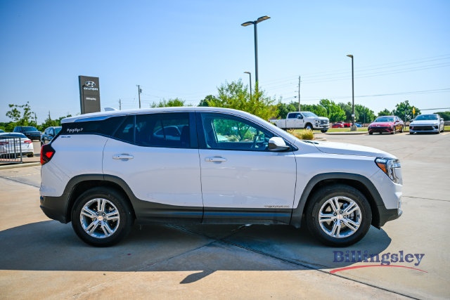 Used 2024 GMC Terrain SLE FWD image 6