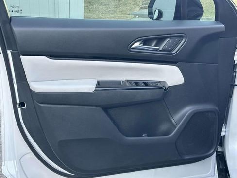 Used 2024 Honda Prologue Touring image 14