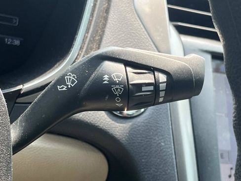 Used 2019 Ford Fusion SE FWD image 39