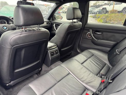 Used 2011 BMW M3 Sedan image 38