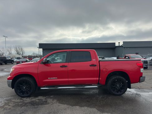 Used 2012 Toyota Tundra 4x4 CrewMax image 8