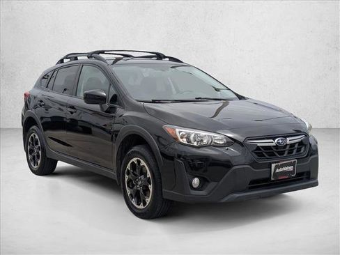 Used 2023 Subaru Crosstrek 2.0i Premium AWD/4WD image 3
