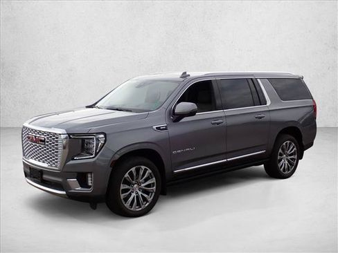 Used 2021 GMC Yukon XL Denali w/ Denali Premium Package AWD/4WD image 6