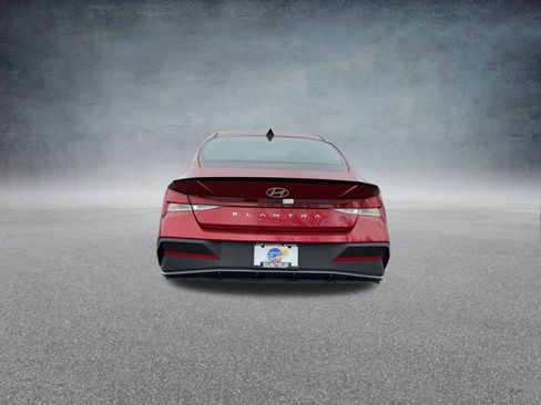 Used 2025 Hyundai Elantra Sport image 20