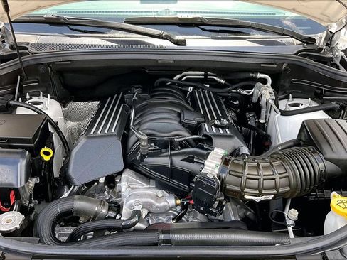 Certified 2022 Dodge Durango SRT w/ Technology Group AWD/4WD image 31