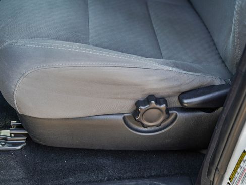 Certified 2020 Toyota Tacoma SR image 17