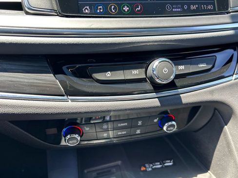 Certified 2024 Buick Enclave Essence w/ Experience Buick Package FWD image 27