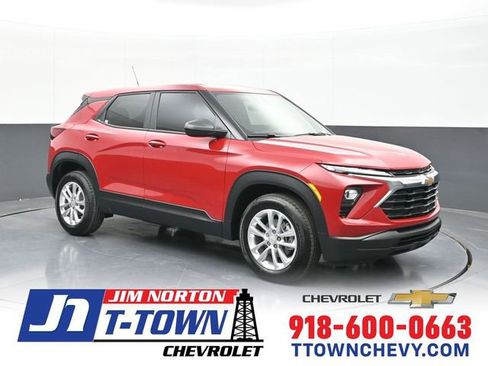 New 2026 Chevrolet TrailBlazer LS w/ LS Convenience Package FWD image 1