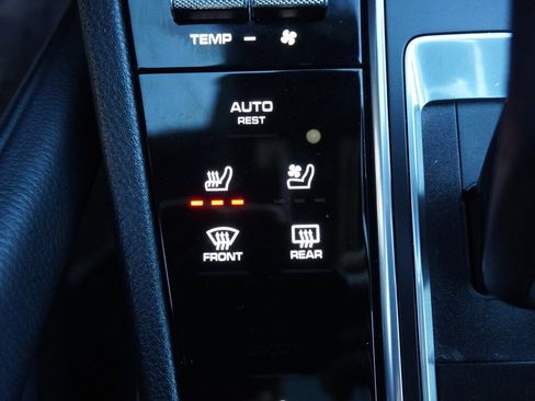 Used 2019 Porsche Cayenne E-Hybrid image 59