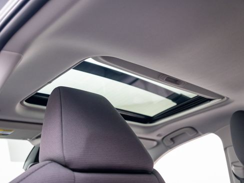 Used 2025 Toyota RAV4 XLE w/ Convenience Package AWD/4WD image 18