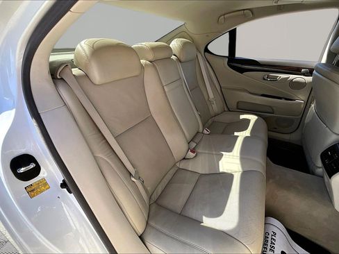 Used 2009 Lexus LS 460 RWD image 24