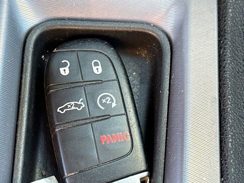 Used 2023 Dodge Charger SXT image 33