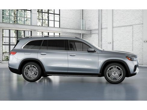 New 2026 Mercedes-Benz GLS 450 4MATIC image 17