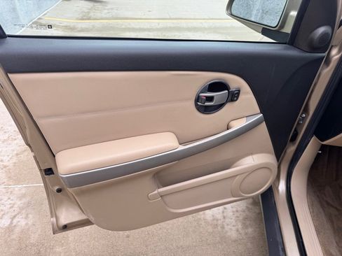 Used 2006 Chevrolet Equinox LT w/ LT Preferred Equipment Group image 6