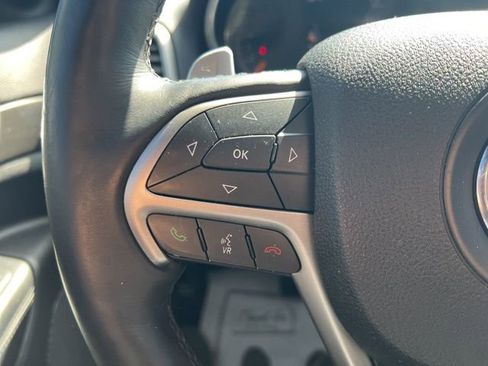 Used 2017 Jeep Grand Cherokee Altitude image 10