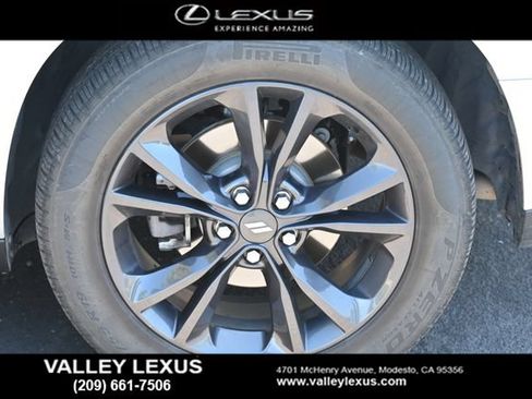 Used 2020 Dodge Challenger SXT w/ Blacktop Package AWD/4WD image 9
