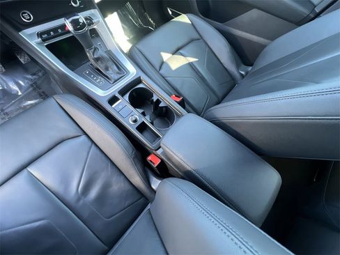 Used 2021 Audi Q3 2.0T Premium Plus w/ Premium Plus Package image 29
