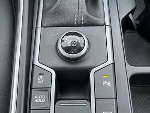 Used 2024 Kia Sorento EX w/ Panoramic Sunroof Package FWD image 23