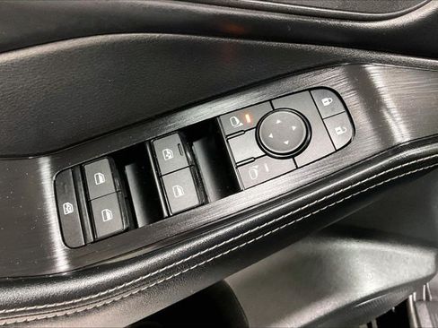 Used 2024 Nissan Rogue SV AWD/4WD image 39