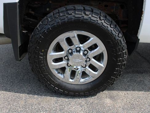 Used 2019 Chevrolet Silverado 3500 LTZ w/ Duramax Plus Package AWD/4WD image 21