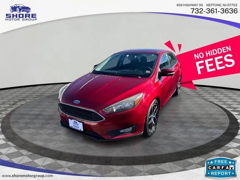 Used 2017 Ford Focus SEL image 1