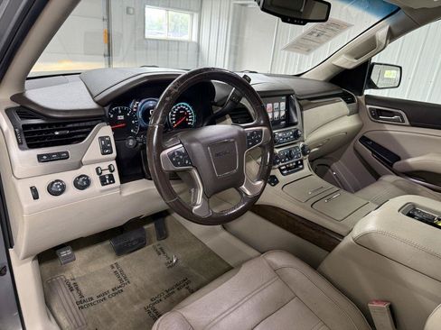 Used 2019 GMC Yukon XL Denali w/ Open Road Package AWD/4WD image 17