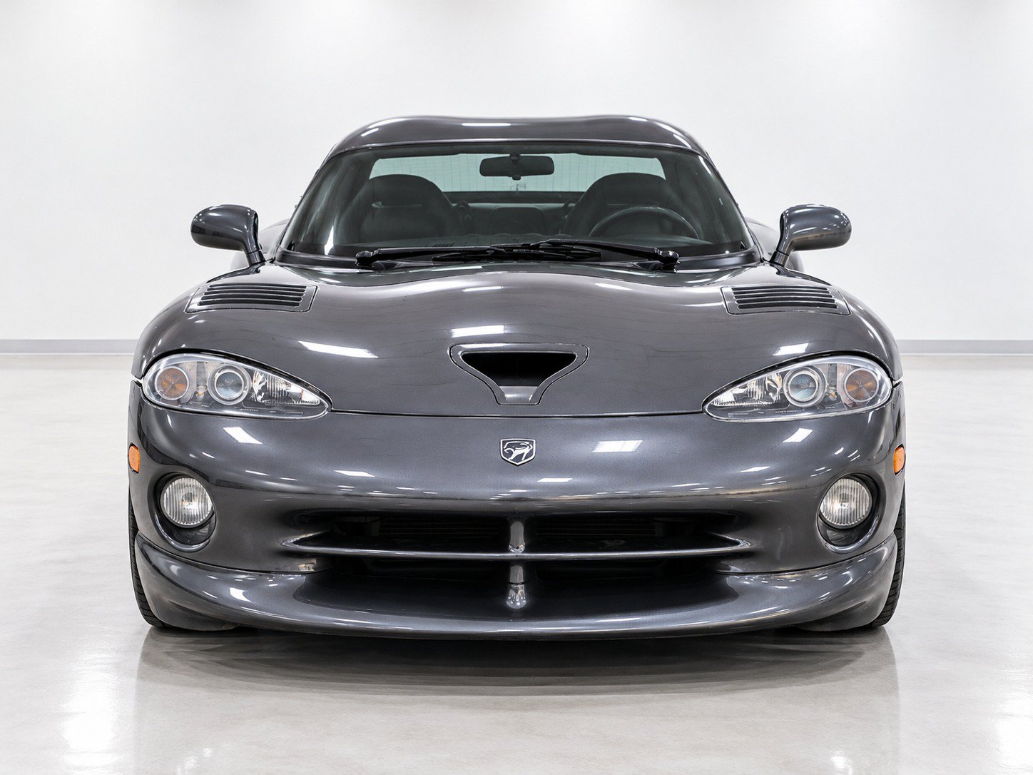 Used 2002 Dodge Viper GTS RWD image 4