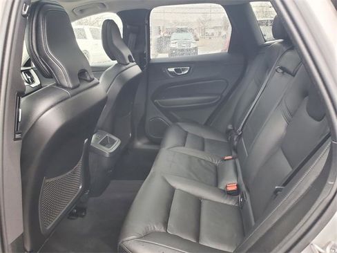 Used 2025 Volvo XC60 B5 Plus image 28