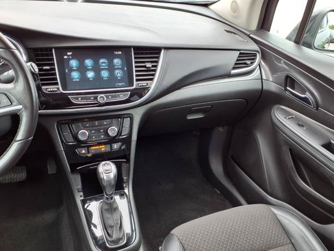 Used 2020 Buick Encore Preferred FWD image 4