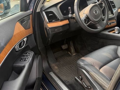 Certified 2024 Volvo XC90 B6 Plus w/ Protection Package Premier AWD/4WD image 11