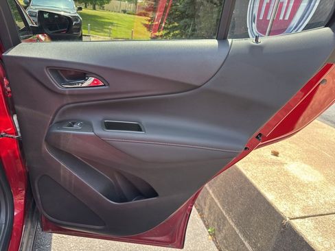 Used 2023 Chevrolet Equinox RS w/ RS Leather Package image 55