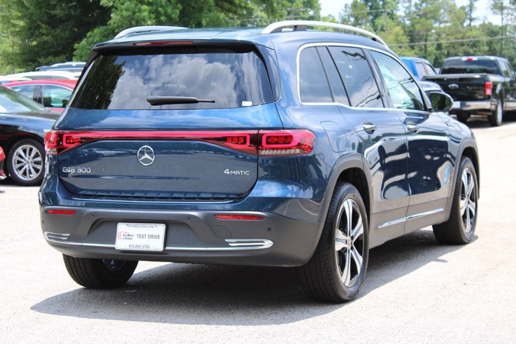 Used 2023 Mercedes-Benz EQB 300 4MATIC image 8
