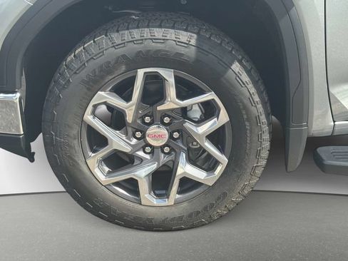 New 2026 GMC Sierra 1500 SLT w/ SLT Premium Package AWD/4WD image 10